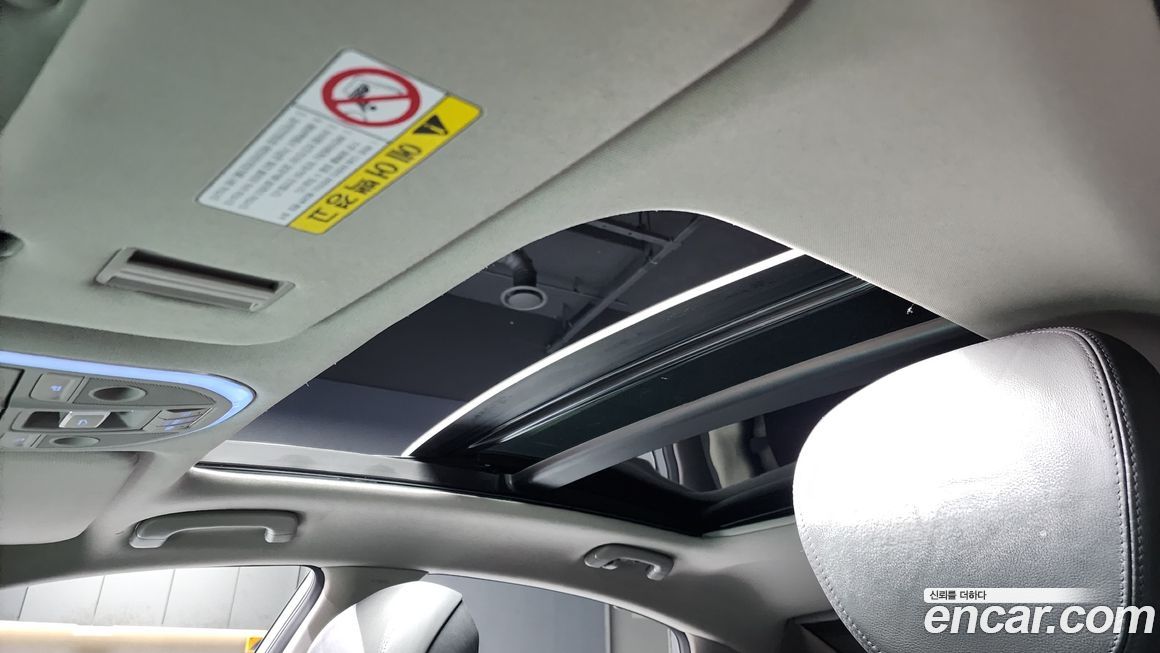 Hyundai Genesis 2016