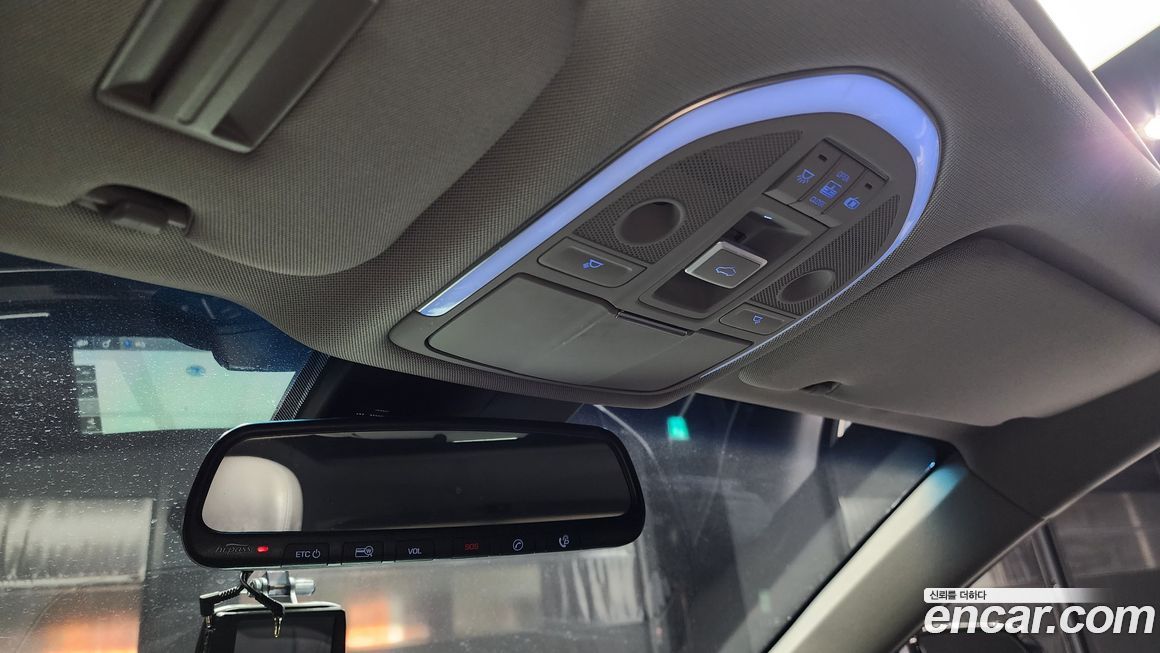 Hyundai Genesis 2016