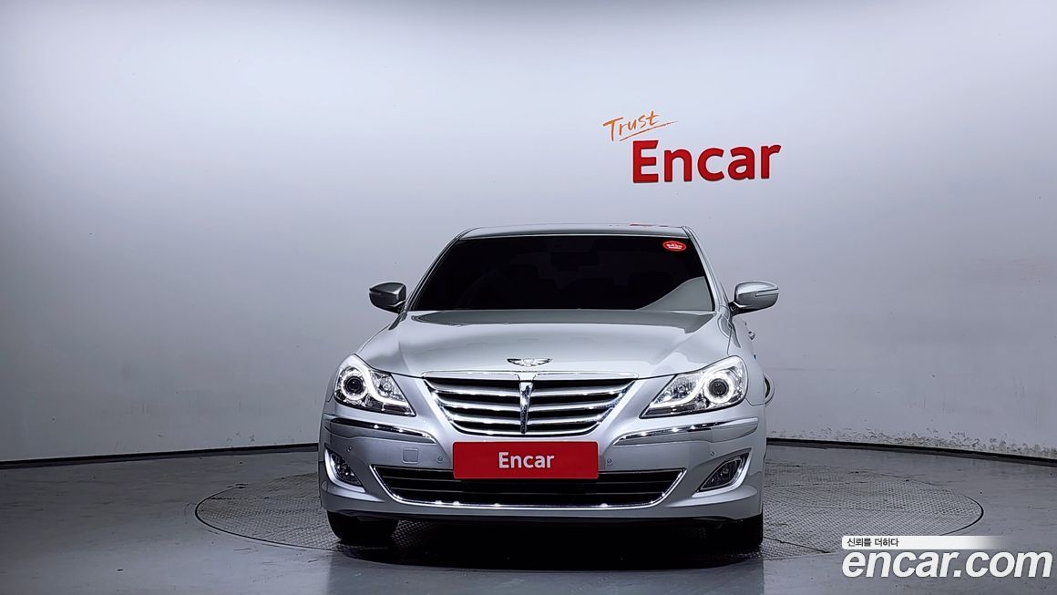 Hyundai Genesis 2013