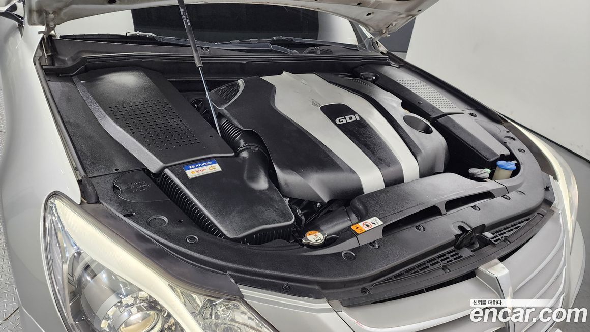 Hyundai Genesis 2013