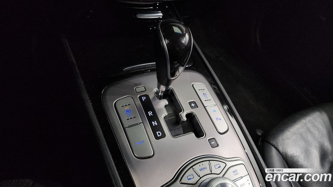 Hyundai Genesis 2013