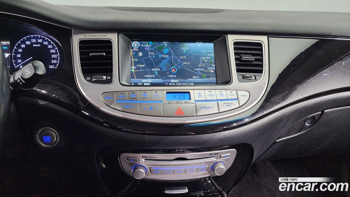 Hyundai Genesis 2013