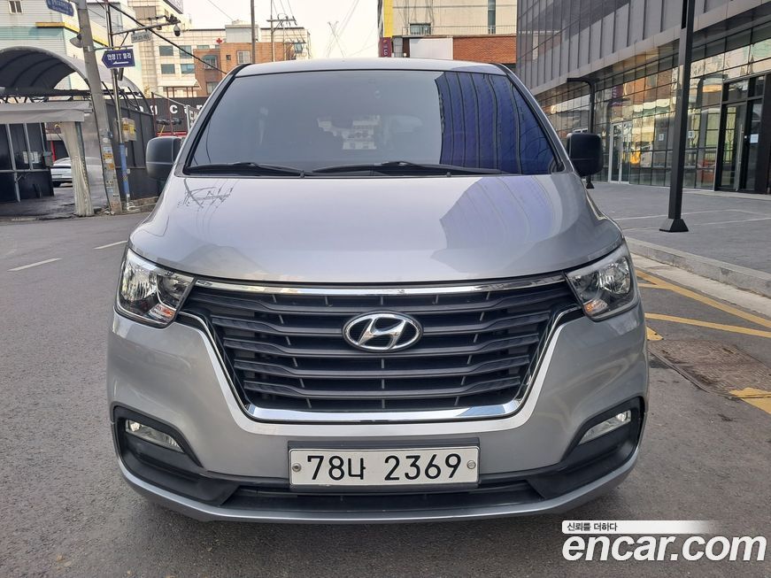 Hyundai Starex 2018