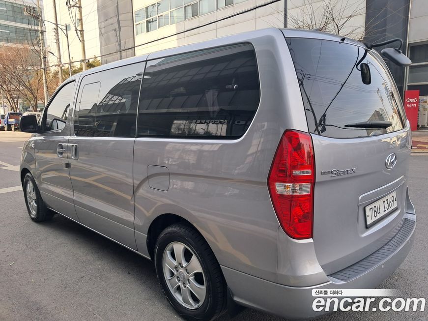 Hyundai Starex 2018