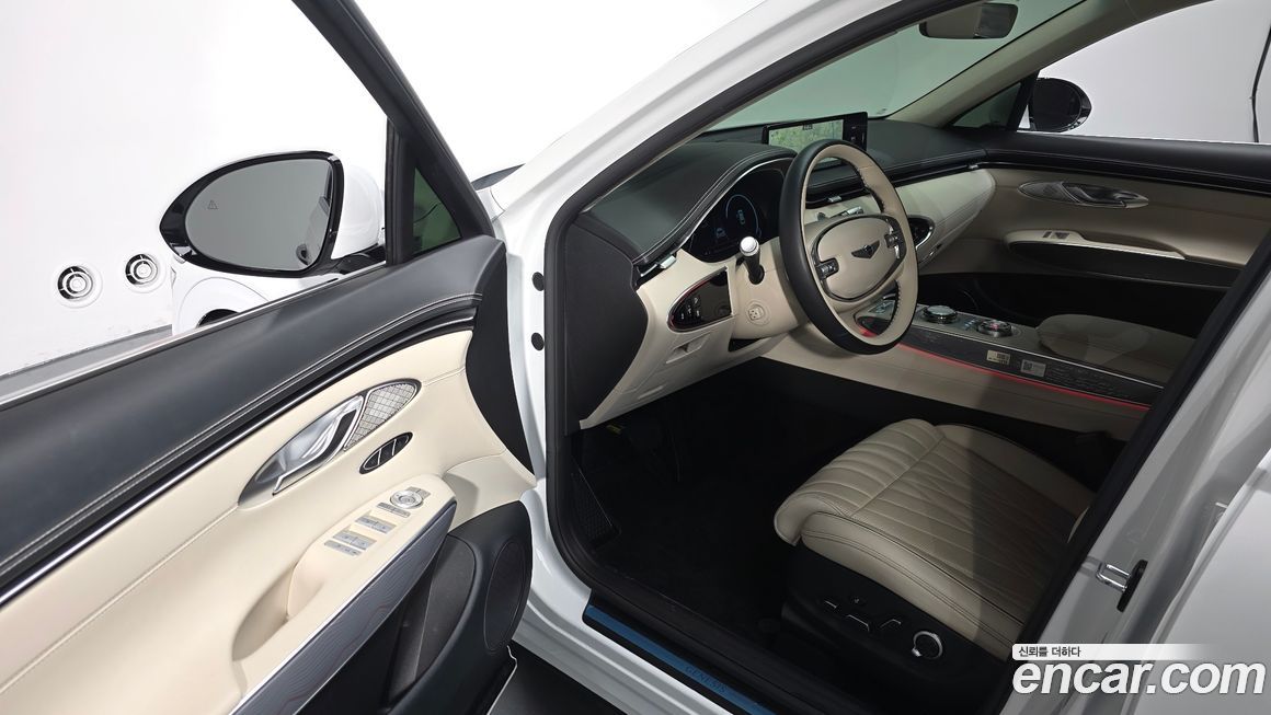 Genesis GV70 2024