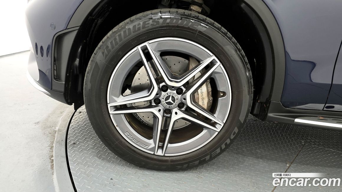 Mercedes-Benz GLC-Class 2022