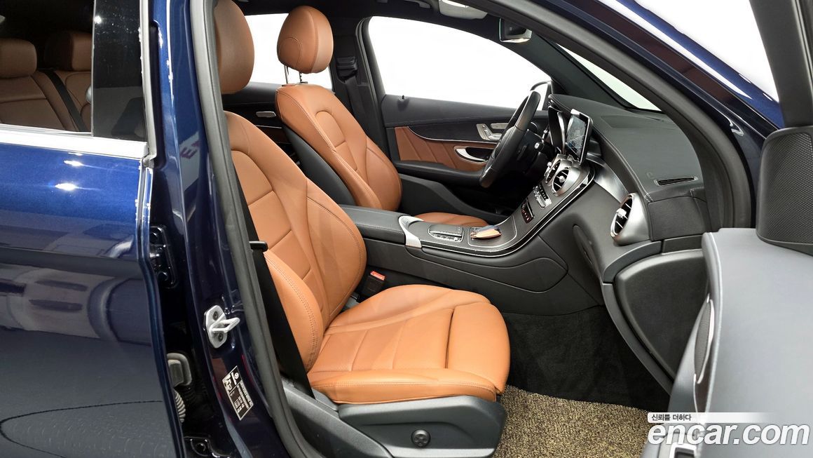 Mercedes-Benz GLC-Class 2022