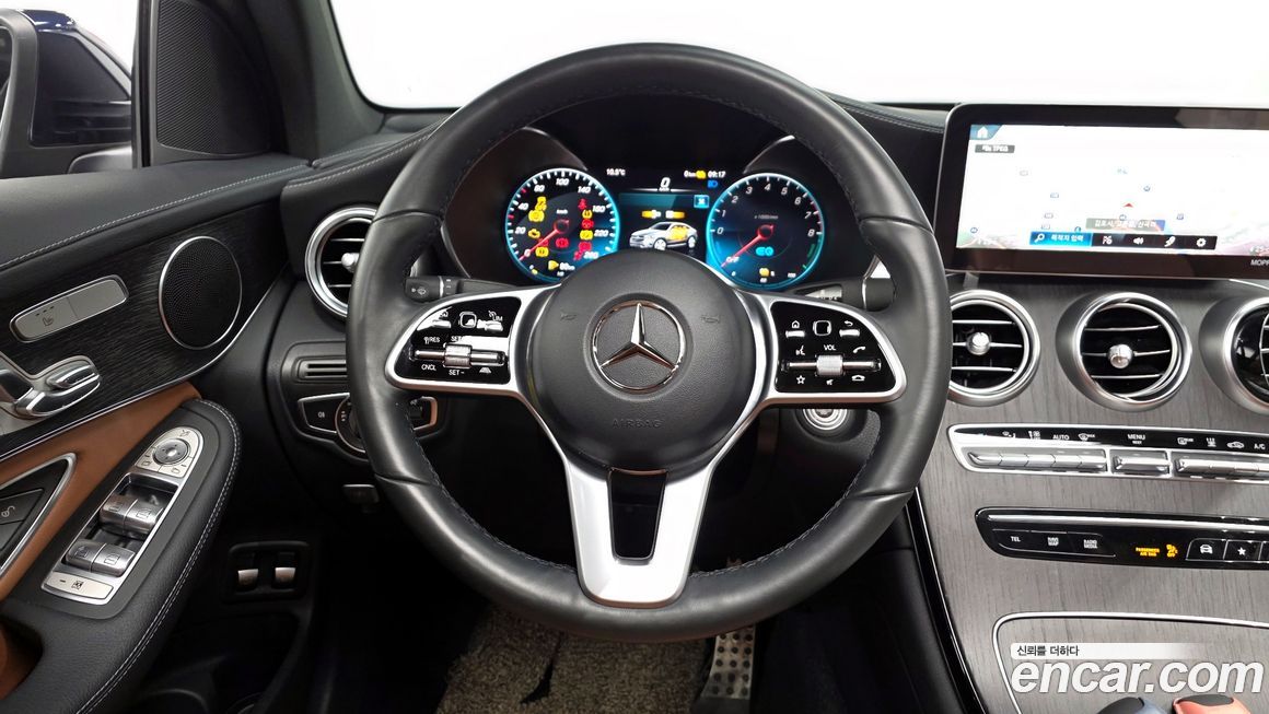 Mercedes-Benz GLC-Class 2022