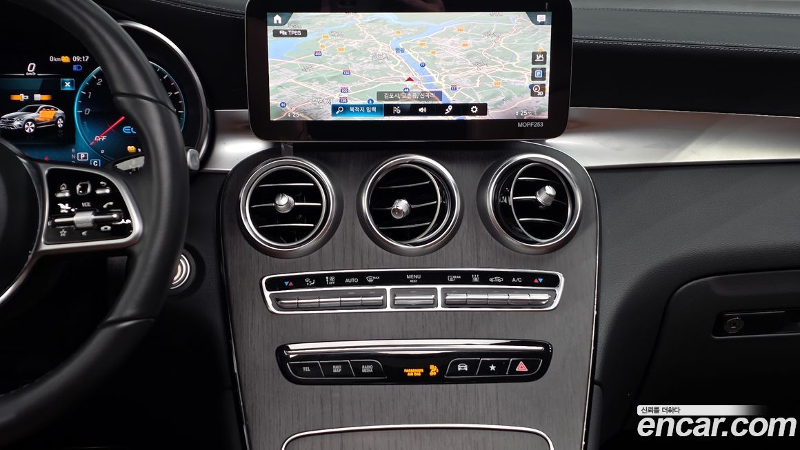 Mercedes-Benz GLC-Class 2022