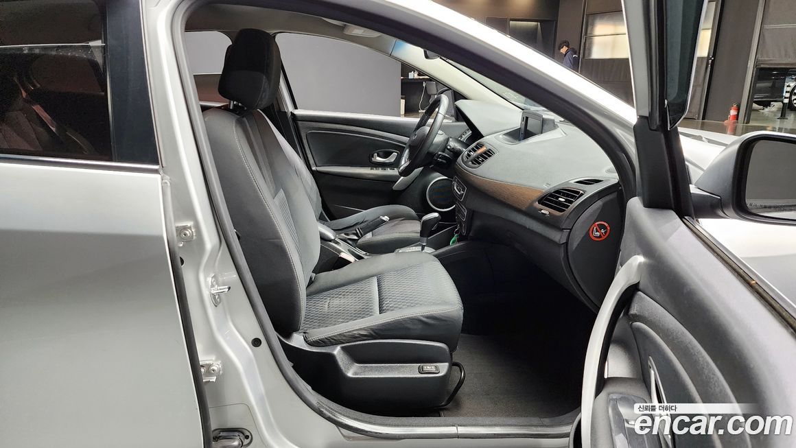 Renault-KoreaSamsung SM3 2010