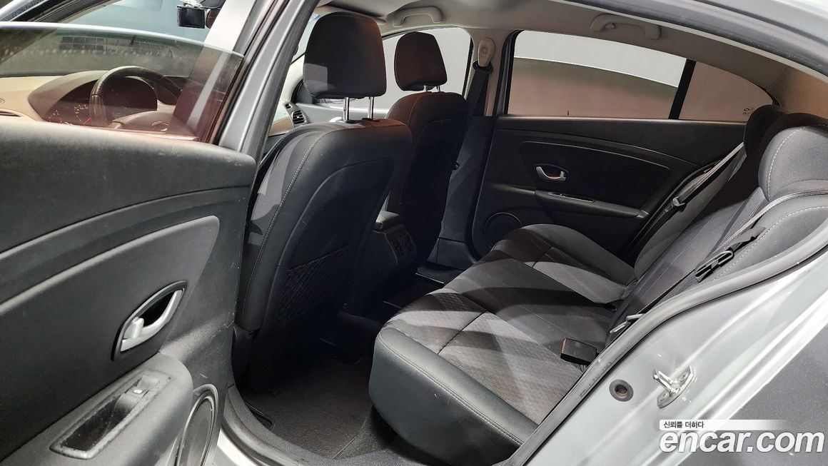 Renault-KoreaSamsung SM3 2010