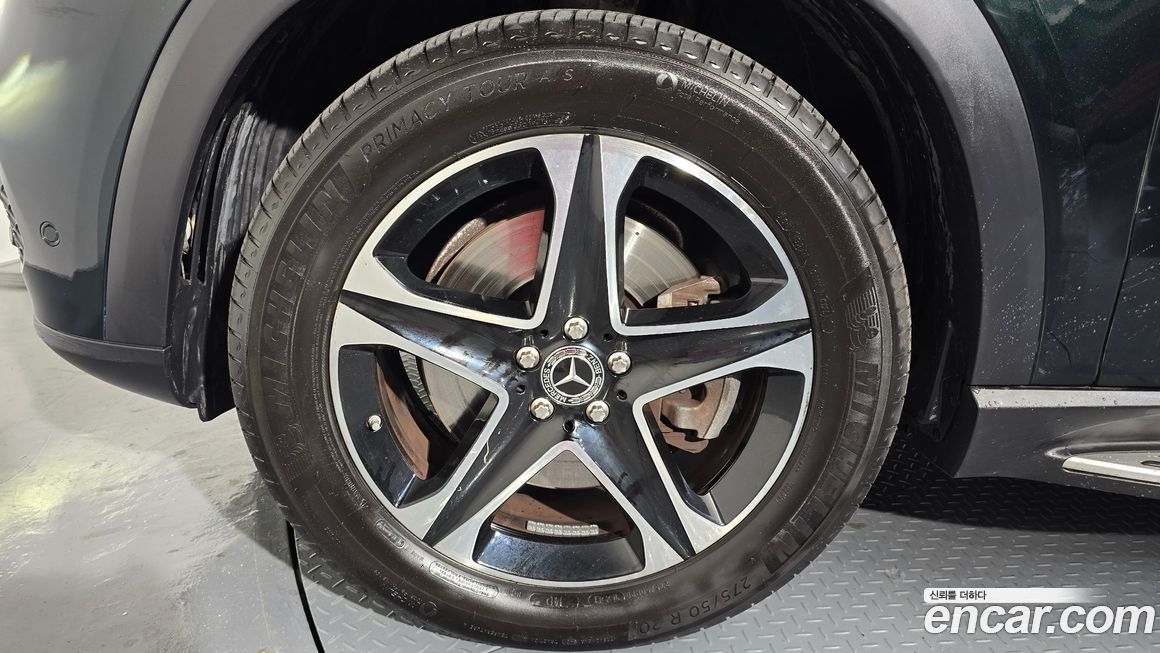 Mercedes-Benz GLE-Class 2021