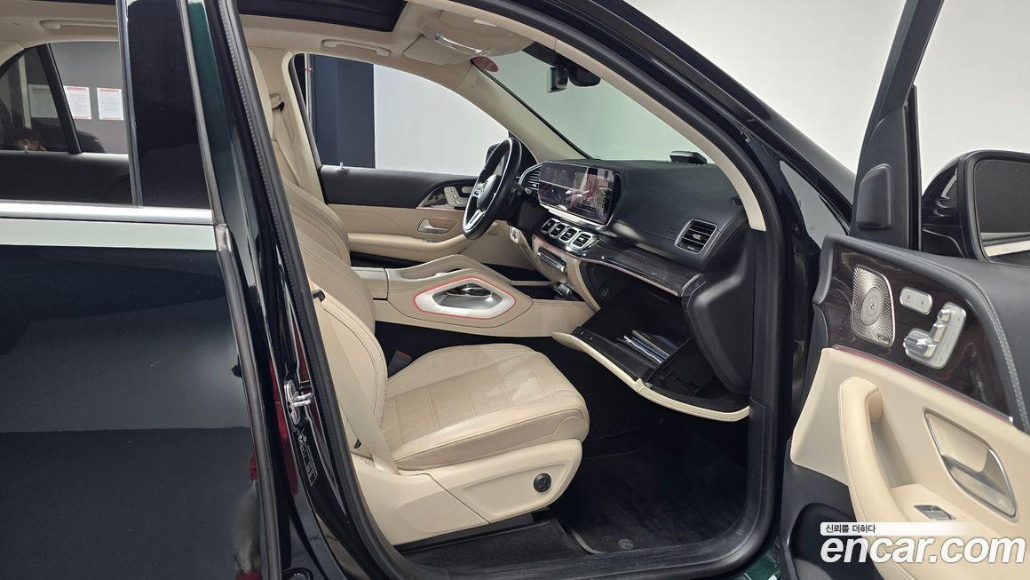 Mercedes-Benz GLE-Class 2021