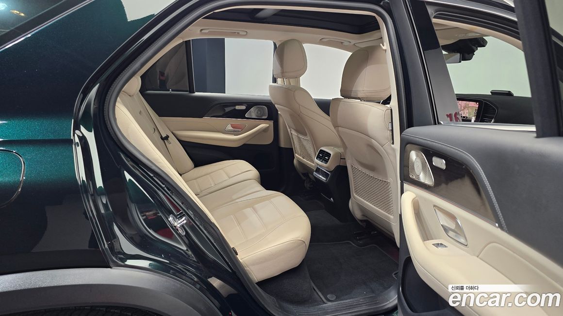 Mercedes-Benz GLE-Class 2021