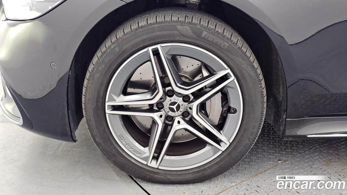 Mercedes-Benz S-Class 2022