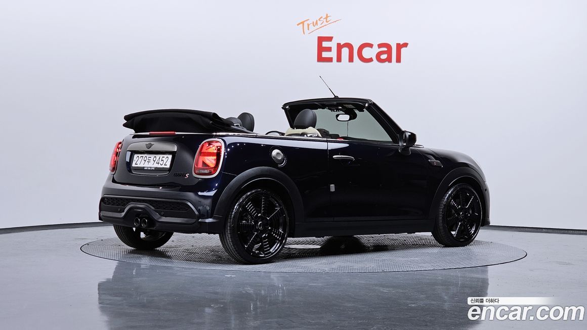 Mini Cooper Convertible 2024