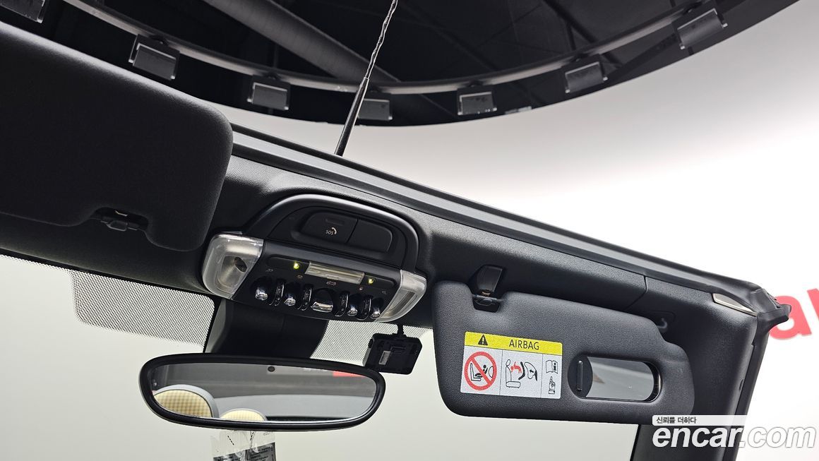 Mini Cooper Convertible 2024