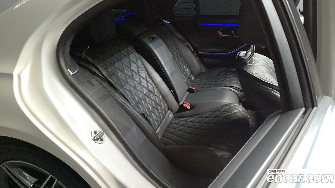 Mercedes-Benz S-Class 2023