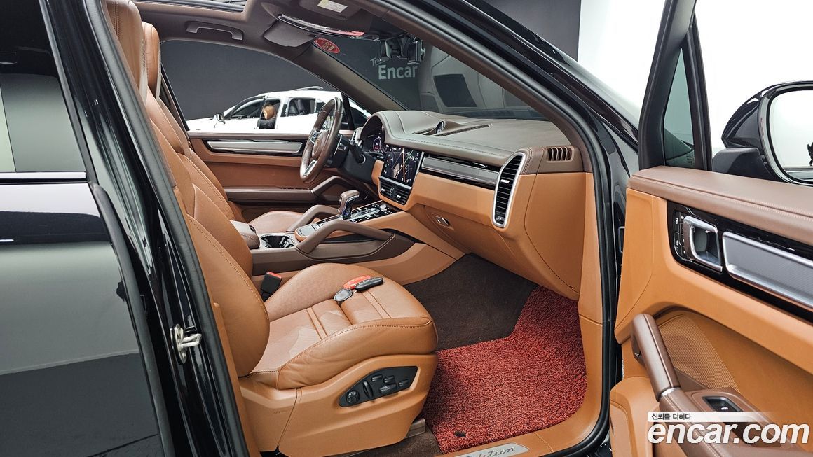 Porsche Cayenne 2023