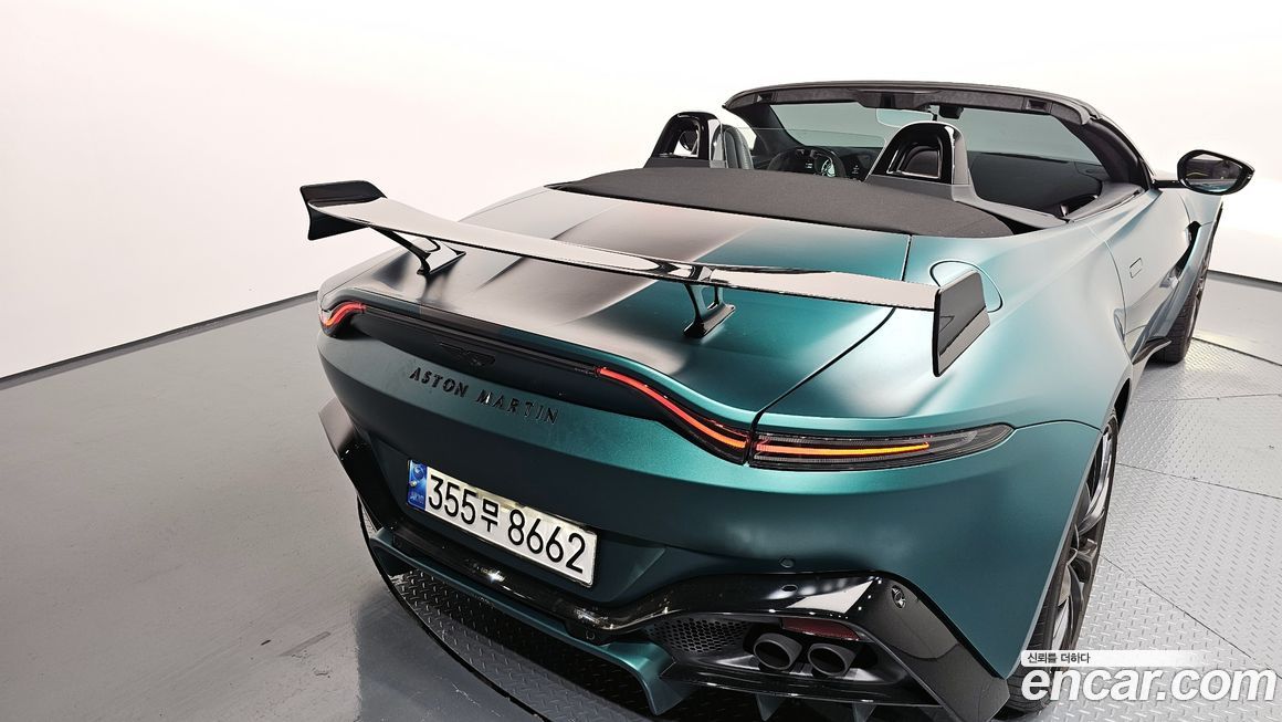 Astonmartin Vantage 2022