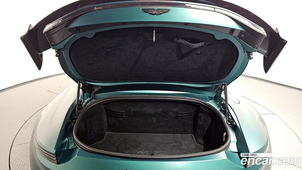 Astonmartin Vantage 2022