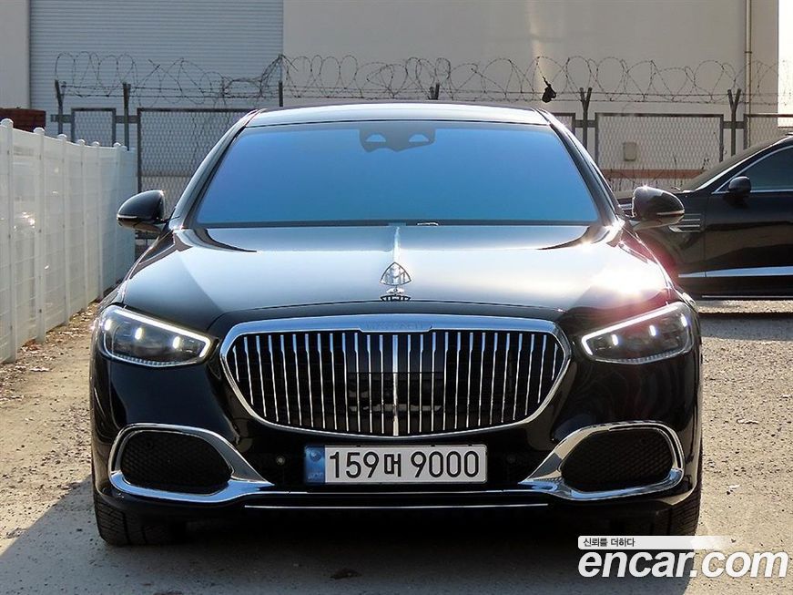 Mercedes-Benz S-Class 2024