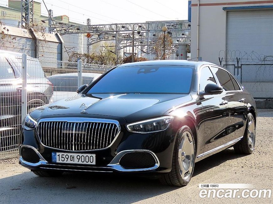 Mercedes-Benz S-Class 2024