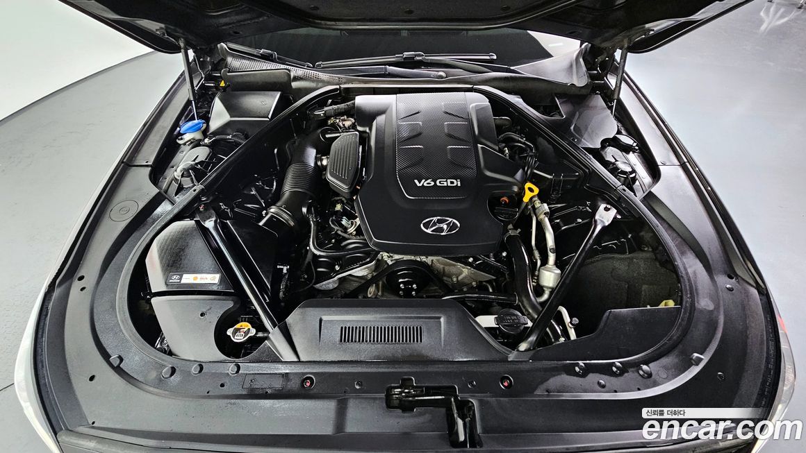 Hyundai Genesis 2015