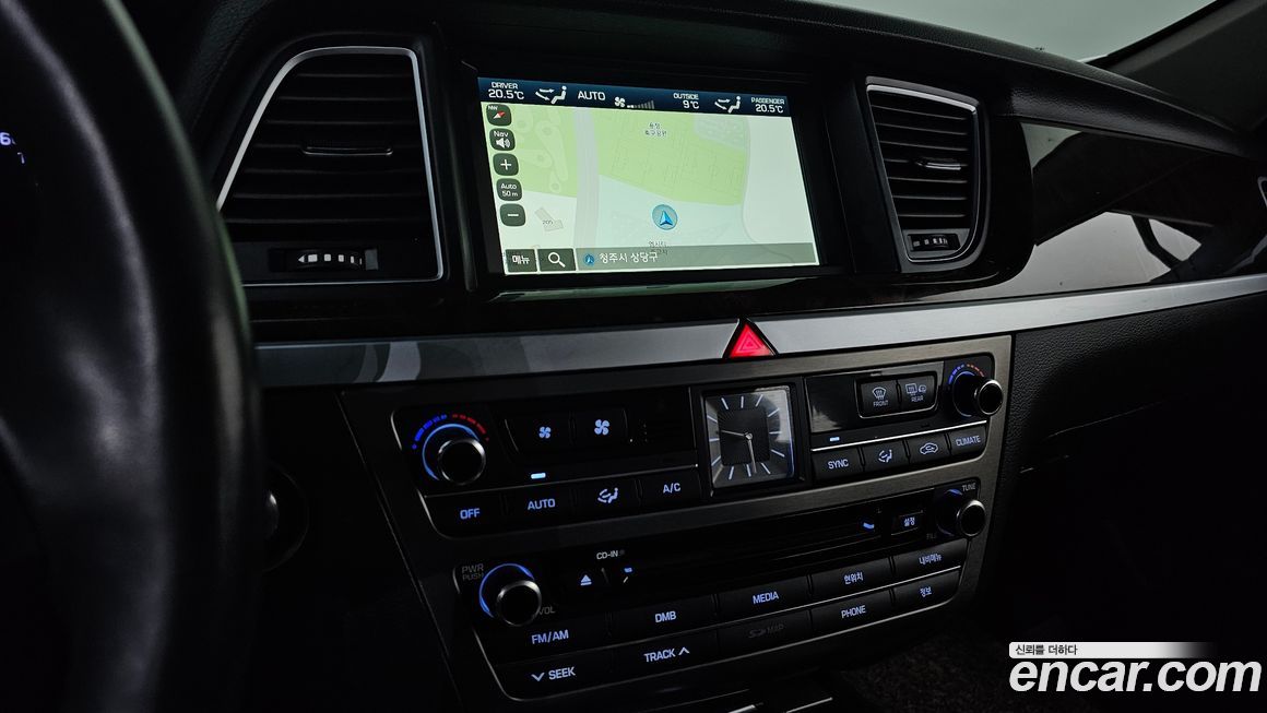 Hyundai Genesis 2015