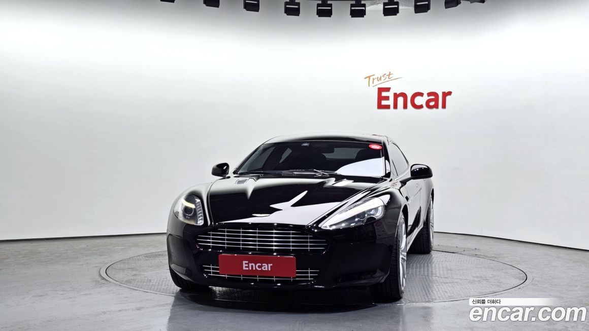 Astonmartin Rapide 2010