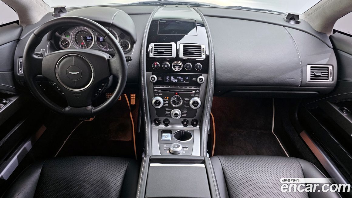 Astonmartin Rapide 2010