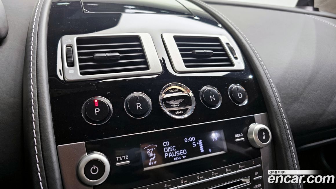 Astonmartin Rapide 2010