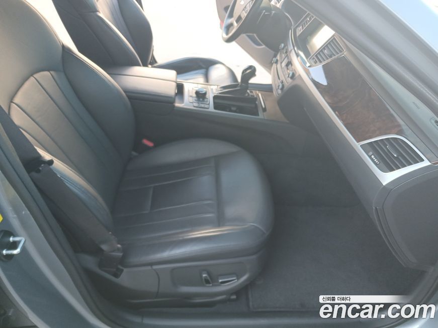 Hyundai Genesis 2015