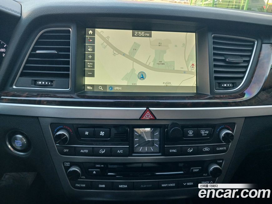 Hyundai Genesis 2015