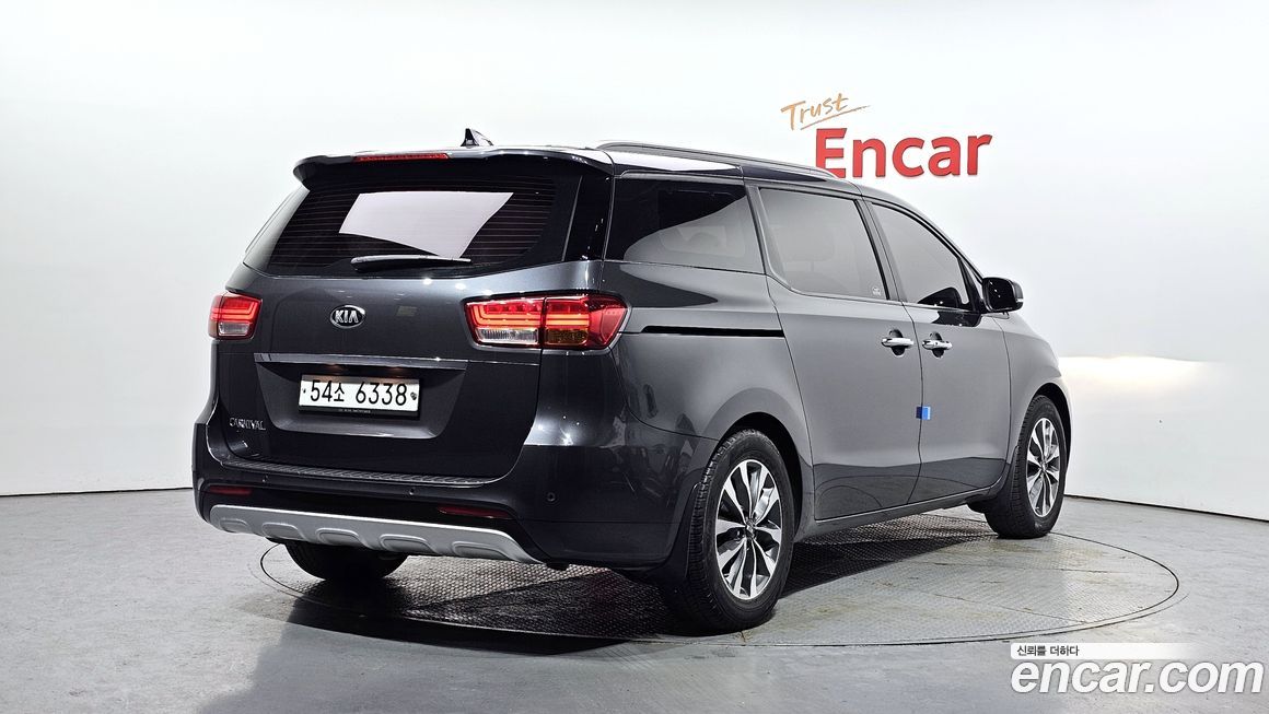 Kia Canival 2015