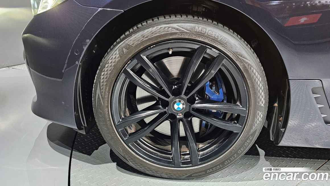 BMW Gran Turismo 2021