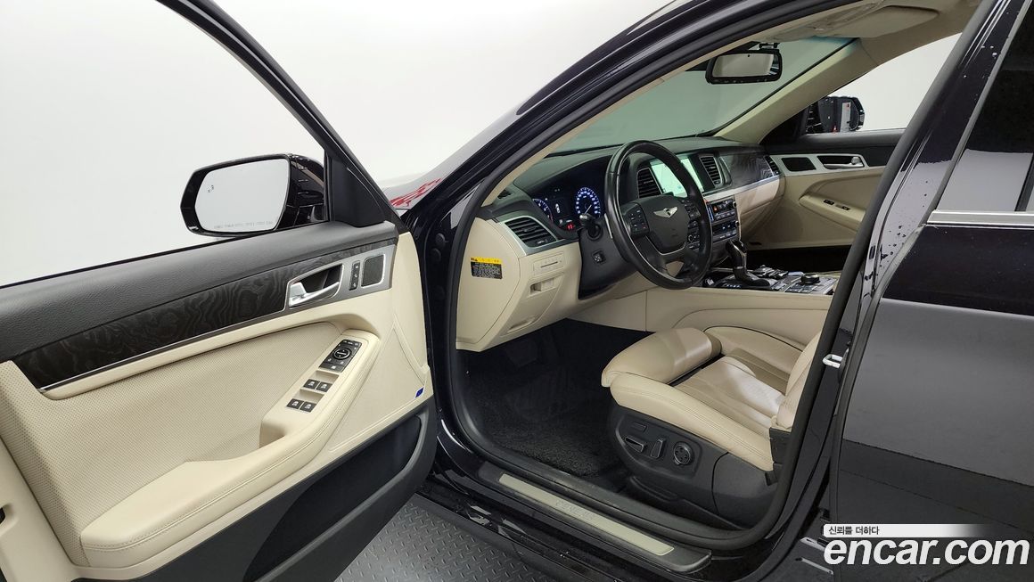 Hyundai Genesis 2016