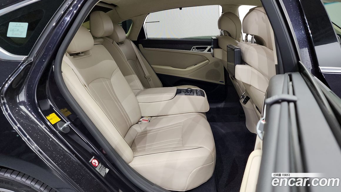 Hyundai Genesis 2016