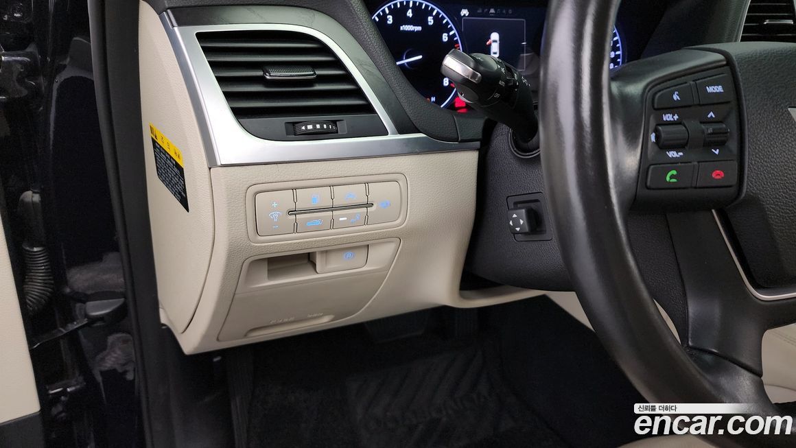 Hyundai Genesis 2016