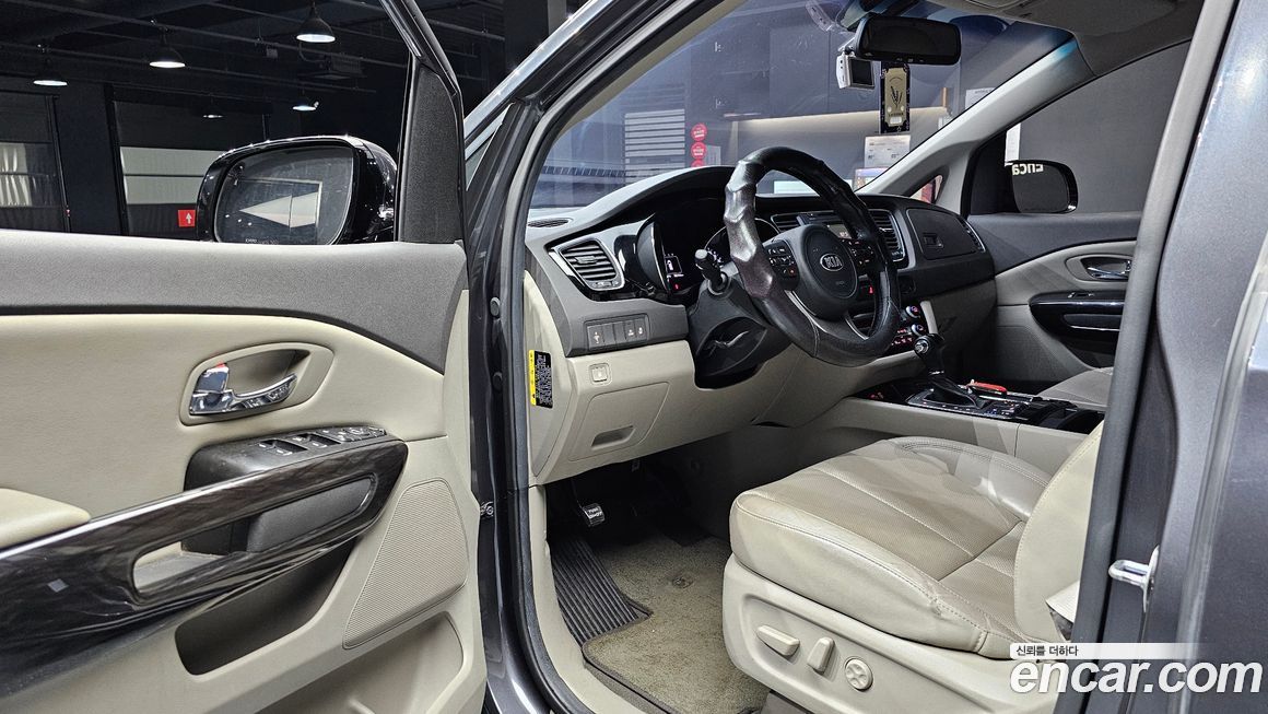 Kia Canival 2016
