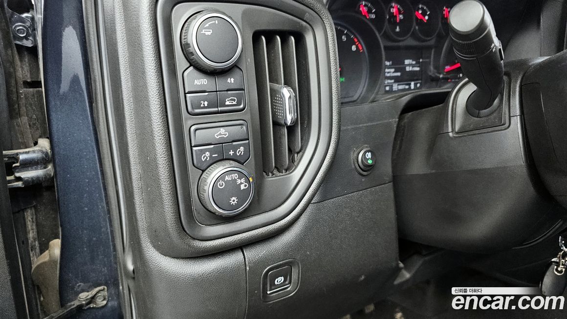 Chevrolet Silverado 2020