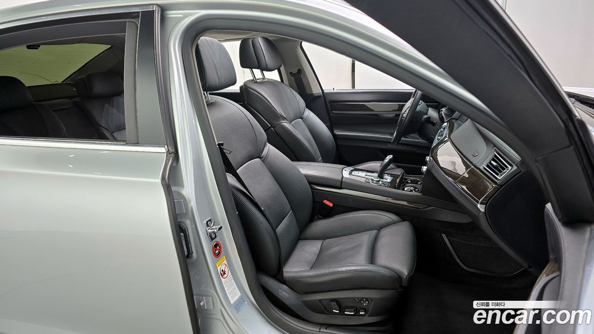 BMW 7-Series 2009