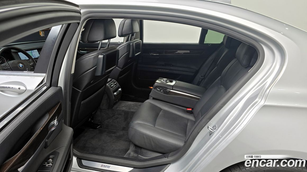 BMW 7-Series 2009