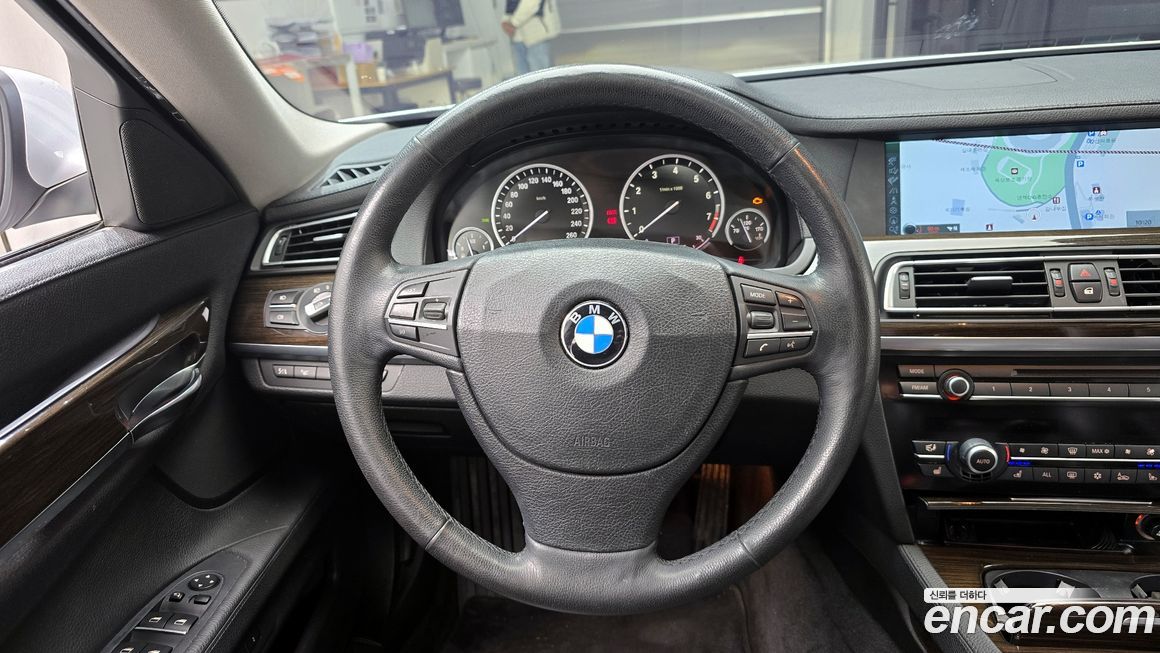 BMW 7-Series 2009
