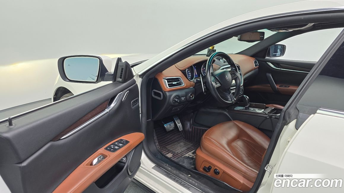 Maserati Ghibli 2016