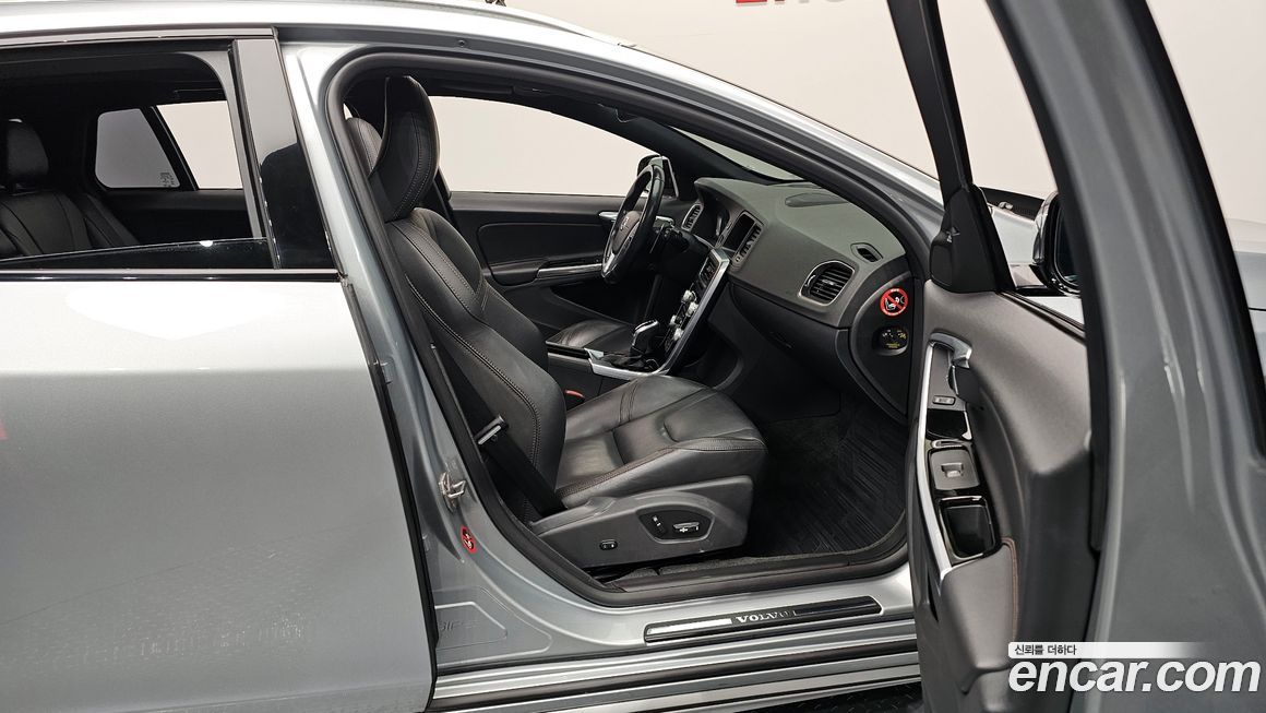 Volvo V60 2016