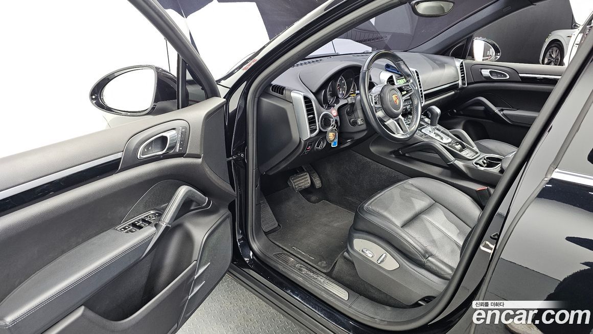 Porsche Cayenne 2016
