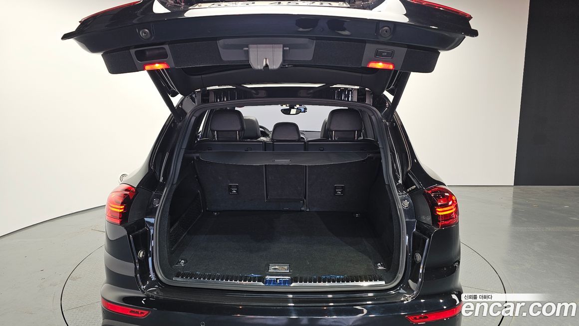 Porsche Cayenne 2016