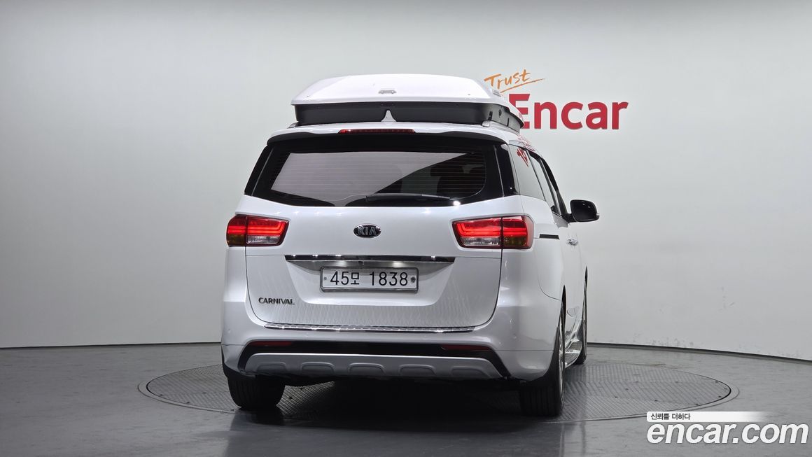 Kia Canival 2016