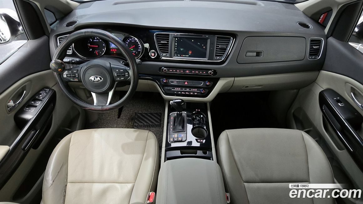 Kia Canival 2016